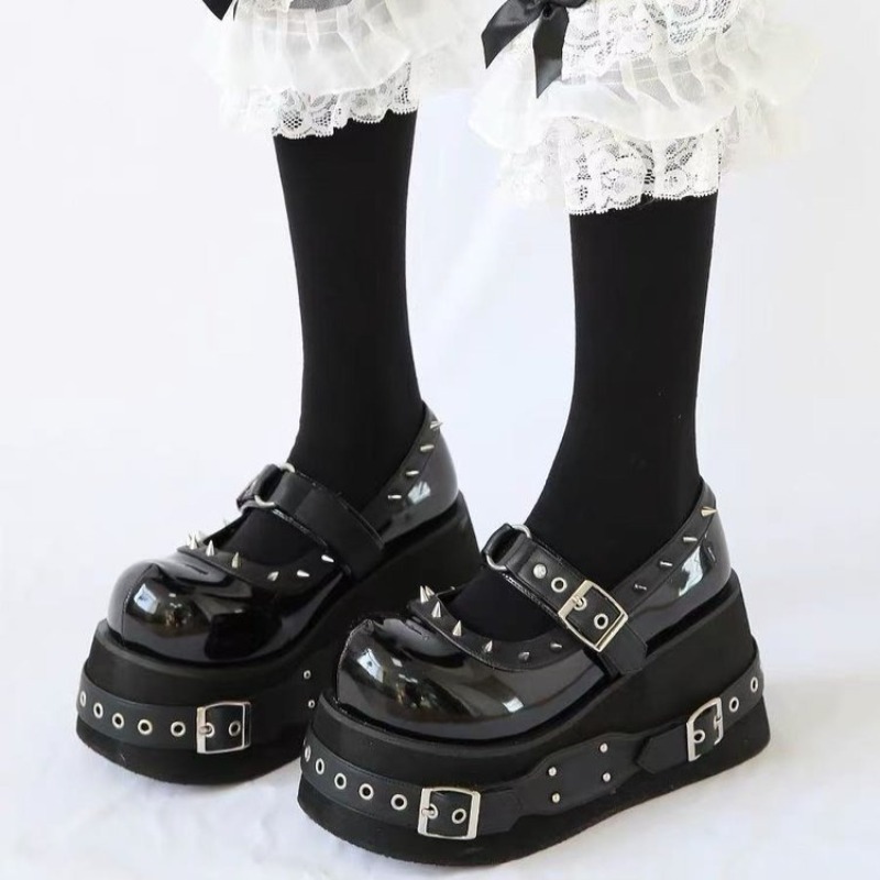 女性のための靴高められたリベットベルトバックルパンクローファ - Leather Classic Strap のレビューと価格